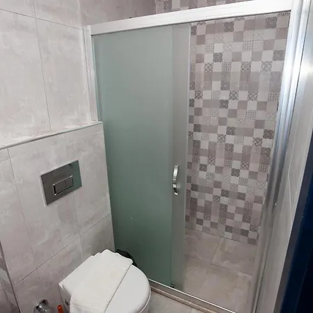 Kent Hotel 2*